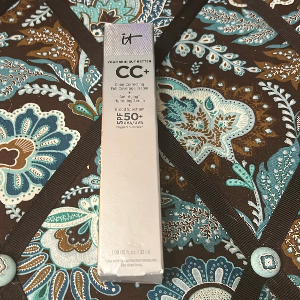 IT Your Skin But Better CC+ Color Correcting Full Coverage Cream Fair